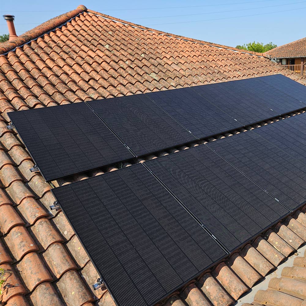 panneaux photovoltaïques SunPower toiture sud Ain